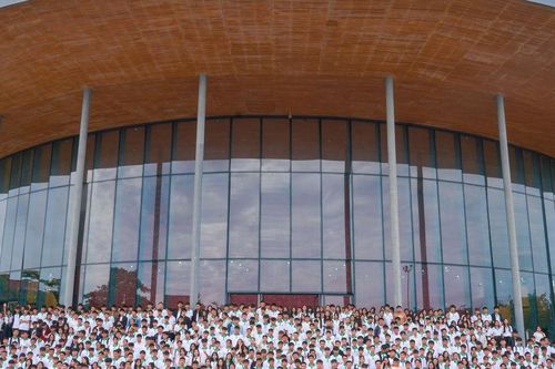 Gần 1.300 tân sinh viên Trường Đại học Nông Lâm, Đại học Huế bước vào khóa 60