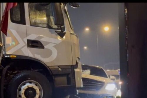 Va chạm liên hoàn ở TP.HCM, nhiều người thương vong