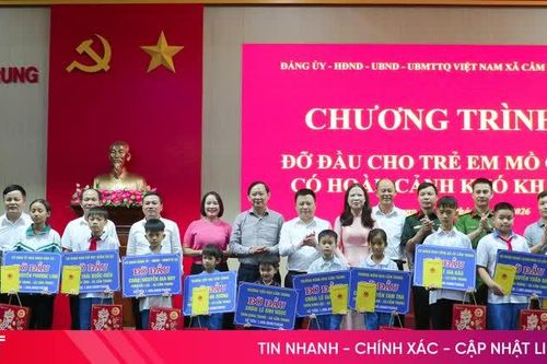 Xã Cẩm Trung kết nối, đỡ đầu 11 trẻ mồ côi, trẻ em có hoàn cảnh khó khăn