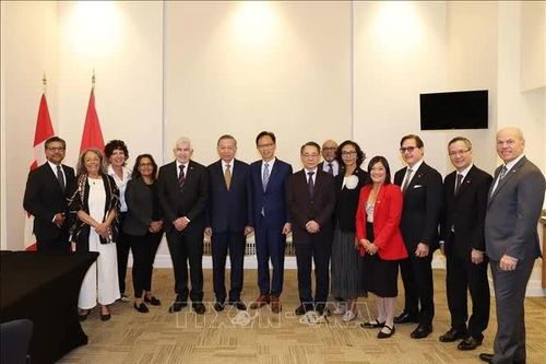 Tổng Bí thư, Chủ tịch nước Tô Lâm tiếp Nhóm Nghị sĩ hữu nghị Canada - VN