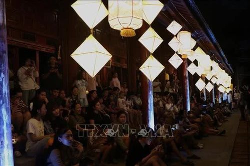Sắc màu Trung thu truyền thống ở Cố đô Huế