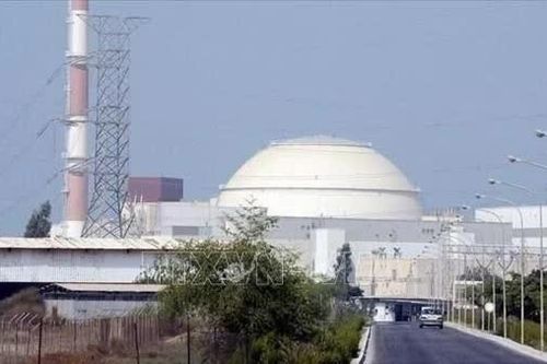 Iran lên tiếng về khả năng từ bỏ urani làm giàu cao