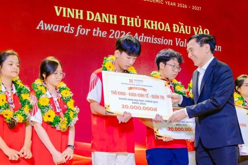HIU khai giảng năm học mới với nhiều dấu ấn đặc biệt