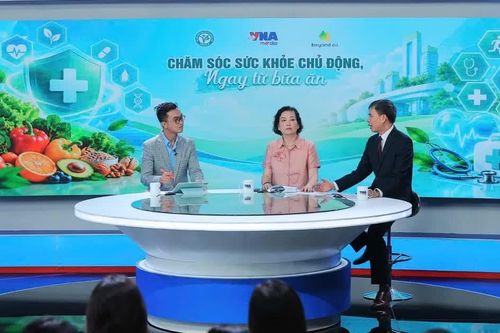 Chuyên gia hướng dẫn chăm sóc sức khỏe ngay từ bữa ăn