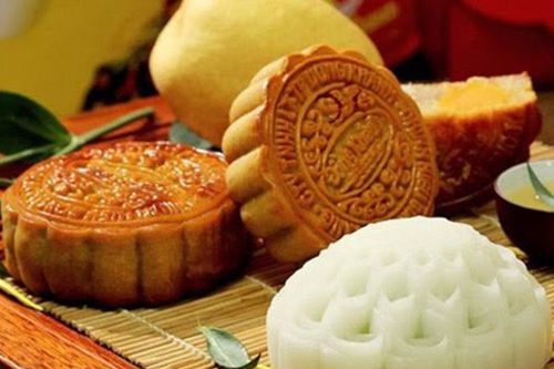 Từ vầng trăng đến mâm cỗ: Vì sao Trung Thu không thể thiếu bánh nướng, bánh dẻo?