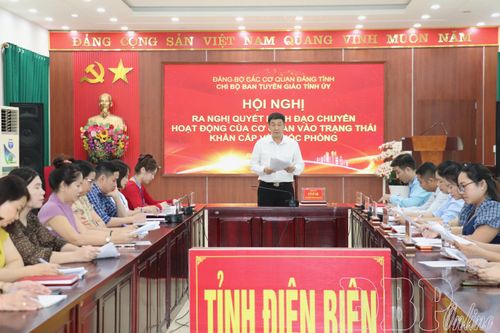 Hội nghị Chi bộ ra Nghị quyết lãnh đạo chuyển hoạt động của cơ quan vào trạng thái khẩn cấp về quốc phòng