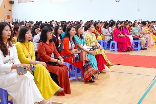 Vì sao tuyển giáo viên theo từng xã có thể khiến nơi thừa, nơi thiếu?