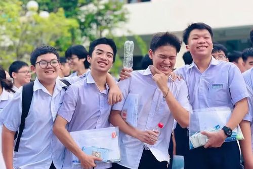 Bộ GD&ĐT đề xuất thi lớp 10 chỉ 2 môn Toán và Ngữ văn