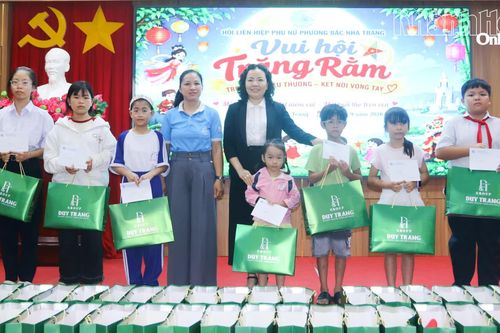 Hội Liên hiệp Phụ nữ phường Bắc Nha Trang tổ chức chương trình “Vui hội trăng rằm”