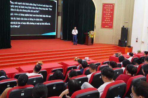 Bệnh viện Đa khoa số 2 tập huấn nâng cao kỹ năng giao tiếp, ứng xử và xử lý khủng hoảng truyền thông