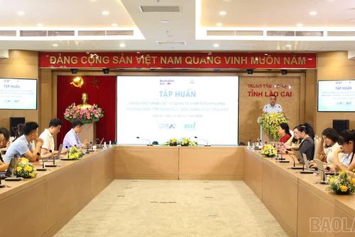 Tập huấn nâng cao năng lực quản trị kinh tế địa phương