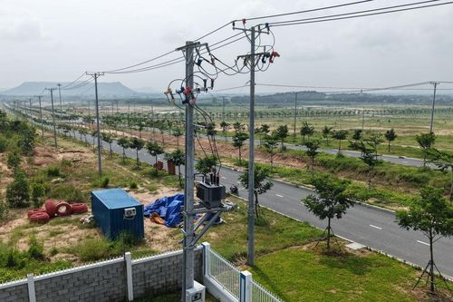 Điện sáng mở đường cho công nghiệp vùng bán sơn địa