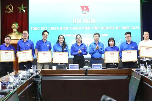 Đoàn Thanh niên Bộ Xây dựng được tặng Bằng khen vì thành tích xuất sắc trong Chiến dịch hè