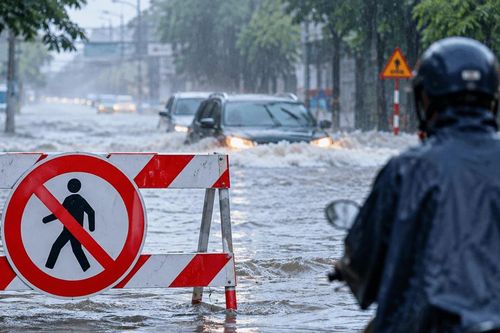 TP. Hồ Chí Minh: Chủ động phòng tránh mưa lớn, nguy cơ ngập lụt