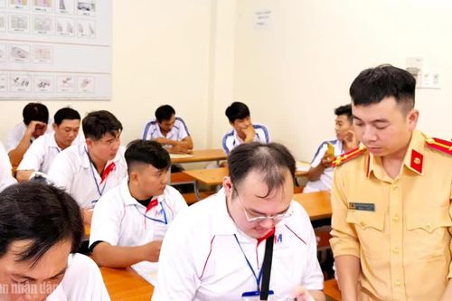 Cà Mau tăng kỳ sát hạch lái xe để phục vụ người dân tốt hơn