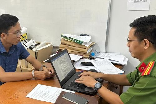 Tài xế sử dụng bằng lái giả để thuê xe ô tô rồi mang cầm cố