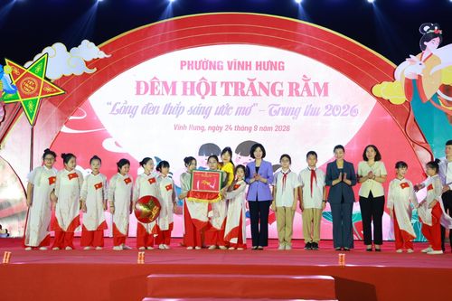 Ấm áp Trung thu tại phường Vĩnh Hưng