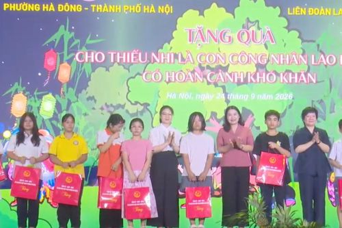 Hà Nội tổ chức "Vui hội trăng rằm" cho con công nhân
