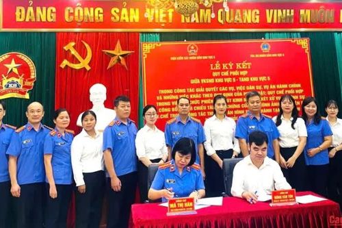 Ký kết 3 quy chế phối hợp giữa Viện Kiểm sát nhân dân và Tòa án nhân dân khu vực 5