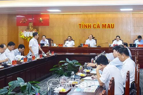 Họp bàn xây dựng các chuyên đề nghiên cứu phục vụ phát triển bền vững