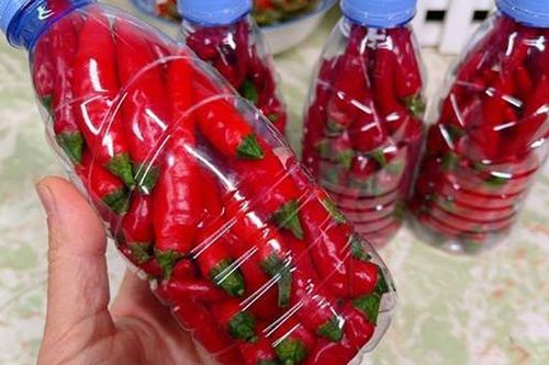 Cách bảo quản ớt tươi lâu, để cả nửa năm không hỏng, vẫn giữ được độ cay
