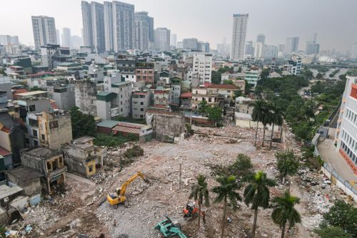 Người Hà Nội dỡ nhà, bàn giao mặt bằng làm đường nối Phạm Hùng - Lê Đức Thọ