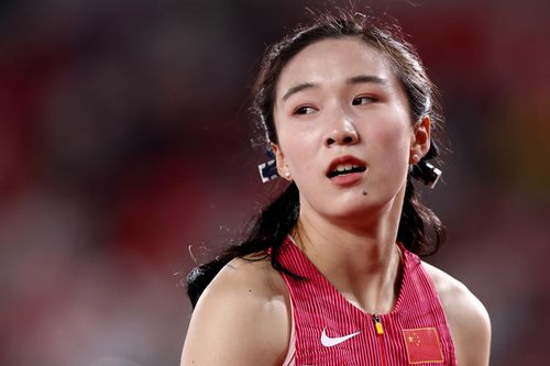 VĐV Trung Quốc 17 tuổi phá kỷ lục 24 năm của ASIAD