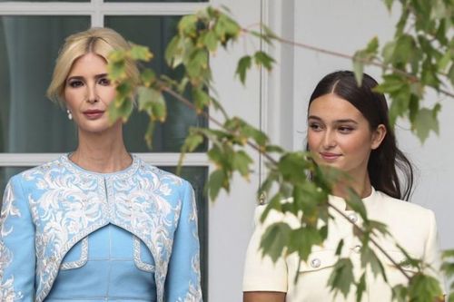 Vì sao cháu gái ông Trump gây chú ý tại sự kiện đón ông Tập?