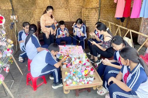 Để mùa trăng trung thu tròn đầy với trẻ thơ