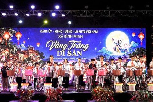 Bình Minh rộn ràng Đêm hội Trăng rằm 'Vầng trăng Di sản'