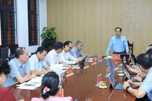 Phó Chủ tịch Thường trực HĐND thành phố Hà Nội tiếp công dân định kỳ