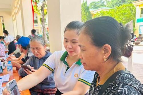 Gỡ rào cản để 'tiếp sức' cho hộ kinh doanh