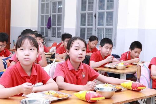 Nấu ăn bán trú dựa vào kinh nghiệm nhà bếp có rủi ro gì?