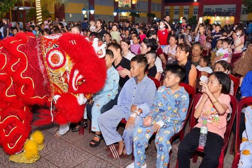 Ấm áp đêm hội trăng rằm Trung thu tại Bệnh viện Nhi Hải Phòng