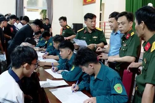 Hà Nội: Trước ngày 30-9 phải hoàn thành việc rà soát, nắm nguồn công dân trong độ tuổi nhập ngũ