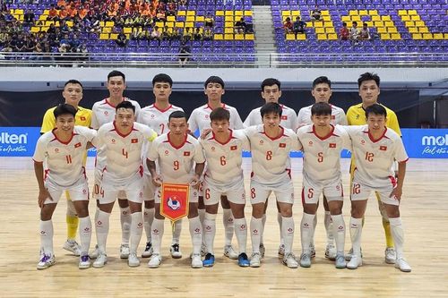 Tuyển futsal nam Việt Nam vươn lên hạng 20 thế giới