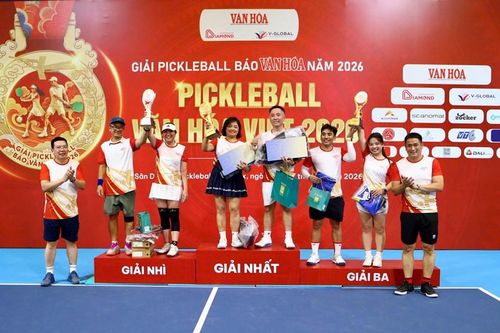 Trao giải hạng mục Lãnh đạo tại Giải Pickleball Báo Văn Hóa - 'Pickleball Văn hóa Việt 2026'