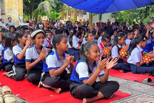 Trung thu muộn ở vùng đồng bào Khmer Ô Lâm
