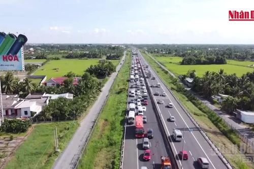 [Video] Đề xuất bổ sung nhiều trường hợp được miễn phí đường cao tốc