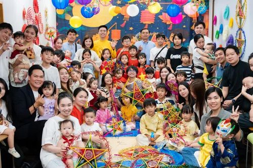 Trẻ em người Việt tại Fukuoka (Nhật Bản) vui Tết Trung thu 2026