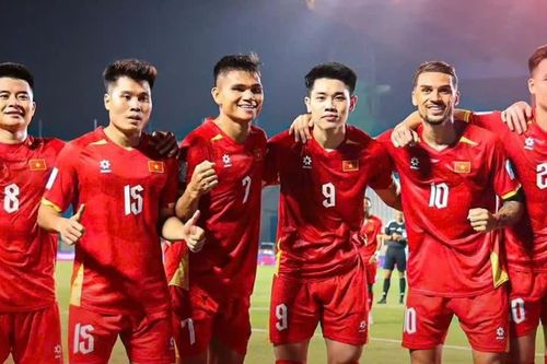 Đình Bắc ghi bàn, đội tuyển Việt Nam thắng Philippines trận ra quân
