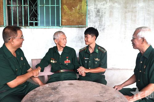 Anh hùng LLVT nhân dân Dương Đức Thùng - Trái tim người anh hùng giữa đời thường