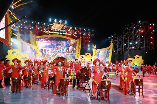 Lễ tưởng niệm 726 năm Ngày mất của Anh hùng dân tộc Trần Hưng Đạo và khai hội Côn Sơn, Kiếp Bạc