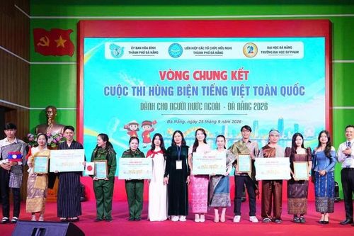 Sinh viên Trường Đại học Mở TP Hồ Chí Minh đoạt giải Nhất cuộc thi hùng biện Tiếng Việt toàn quốc 2026