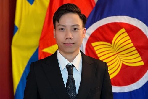 Nghiên cứu sinh Việt và hành trình tìm hiểu khoáng sét từ Trái Đất đến Sao Hỏa