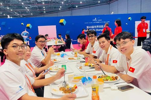12 thí sinh Việt Nam khép lại ngày thi cuối tại Kỳ thi Kỹ năng nghề thế giới