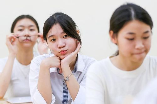 Dự kiến thi lớp 10 chỉ còn 2 môn Toán, Ngữ văn