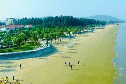 Nam sinh 13 tuổi đuối nước khi tắm biển Hải Tiến