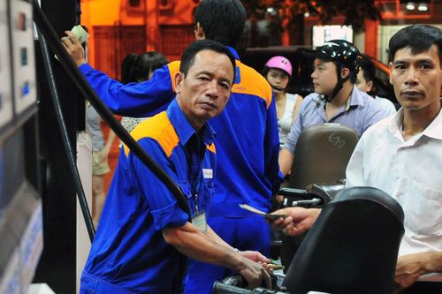 Xăng dầu liên tiếp tăng, loạt ưu đãi thuế sắp hết