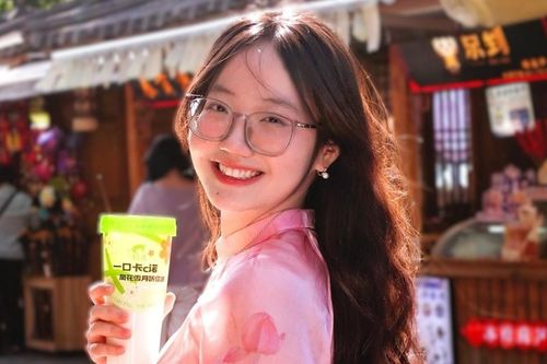 Nữ sinh tiêu biểu ĐH Ngoại thương với 4 danh hiệu quán quân, tốt nghiệp loại Xuất sắc